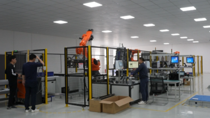 南豐縣人民政府 雙一號(hào)工程 南豐:優(yōu)服務(wù) 強(qiáng)舉措 電子信息首位產(chǎn)業(yè)加速發(fā)展