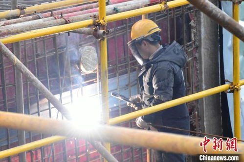 投資10億元！中建材合肥技術(shù)中心項(xiàng)目全面封頂 匯聚綠色建材創(chuàng)新力量，樹(shù)立施工現(xiàn)場(chǎng)材料選型標(biāo)桿